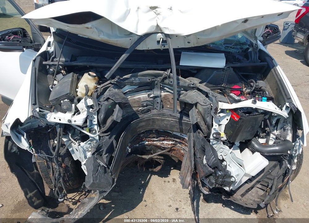 2018 TOYOTA RAV4 XLE VIN: JTMWFREV7JJ159398