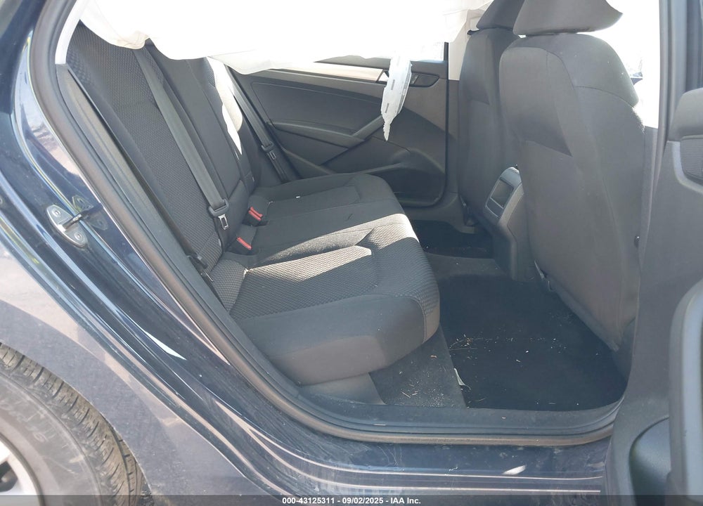2014 VOLKSWAGEN PASSAT VIN: 1VWAS7A39EC109379