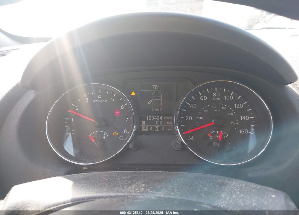 2015 NISSAN ROGUE VIN: JN8AS5MV6FW758985