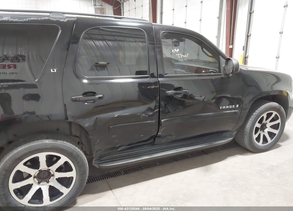 2008 CHEVROLET TAHOE LT VIN: 1GNFC13098J202495
