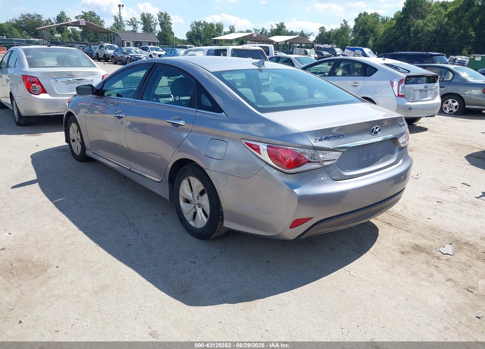 2014 HYUNDAI SONATA HYBRID VIN: KMHEC4A45EA118080