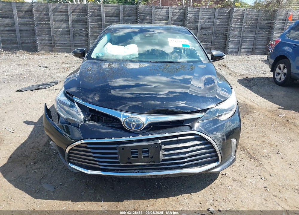 2018 TOYOTA AVALON HYBRID LIMITED VIN: 4T1BD1EB1JU064664