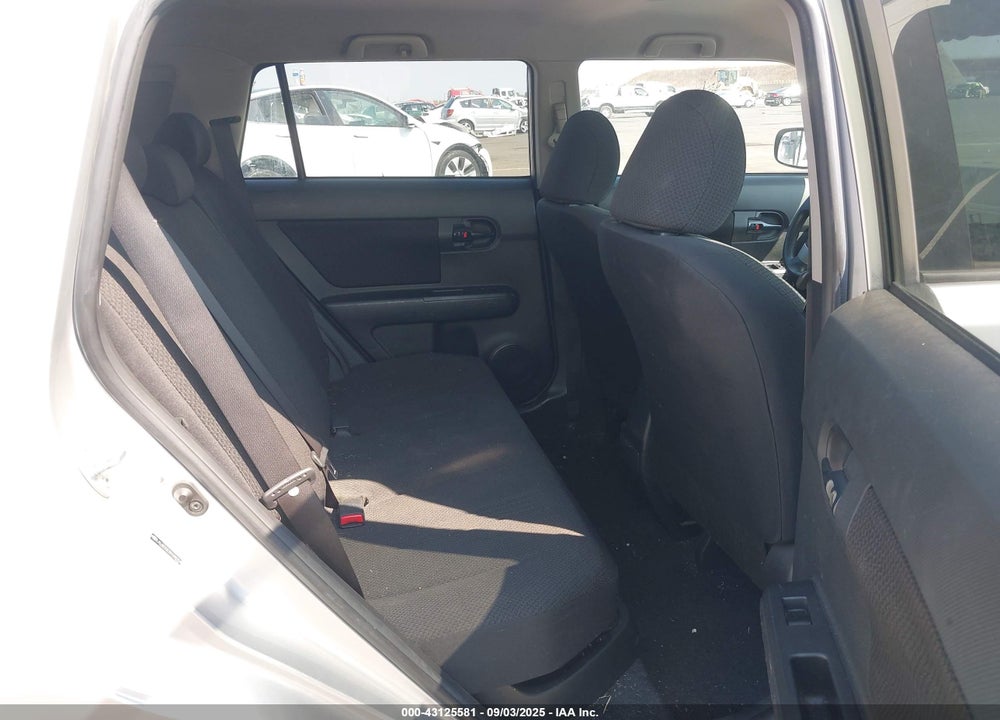 2009 SCION XB VIN: JTLKE50E391088704
