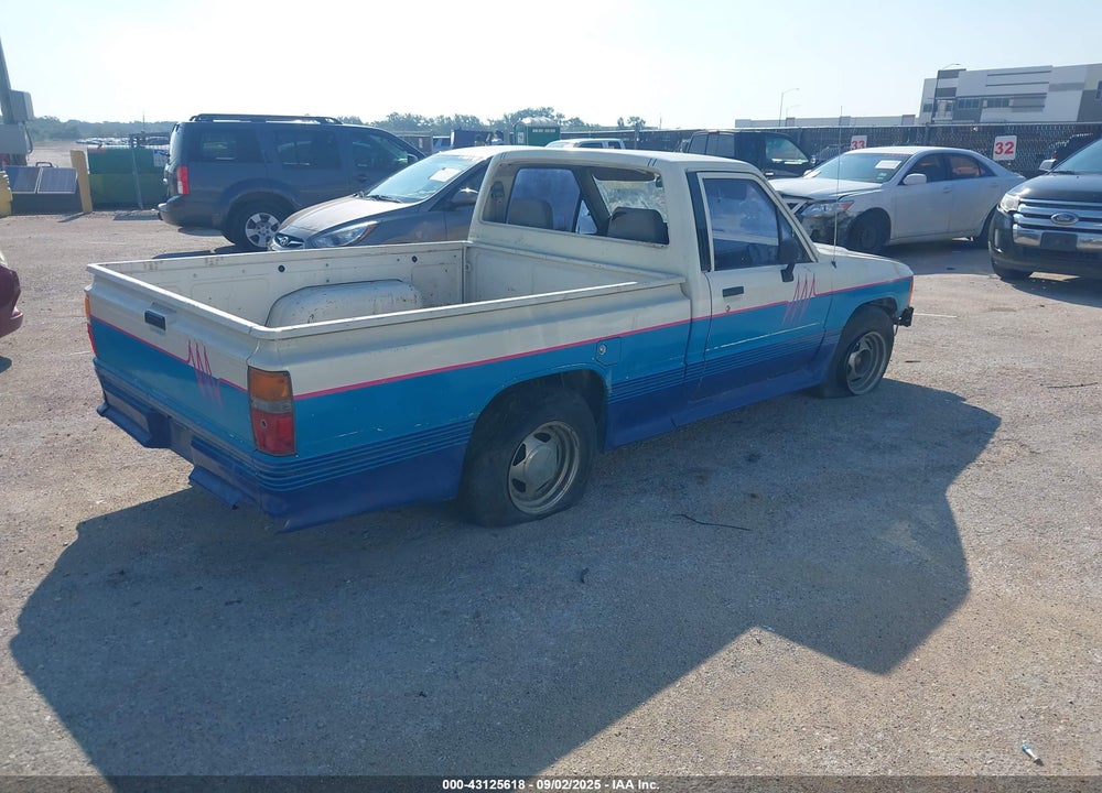 1986 TOYOTA PICKUP 1/2 TON RN50 VIN: JT4RN50R5G0111707
