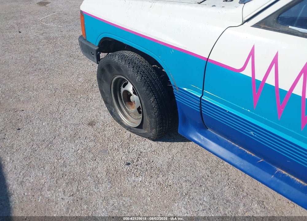 1986 TOYOTA PICKUP 1/2 TON RN50 VIN: JT4RN50R5G0111707