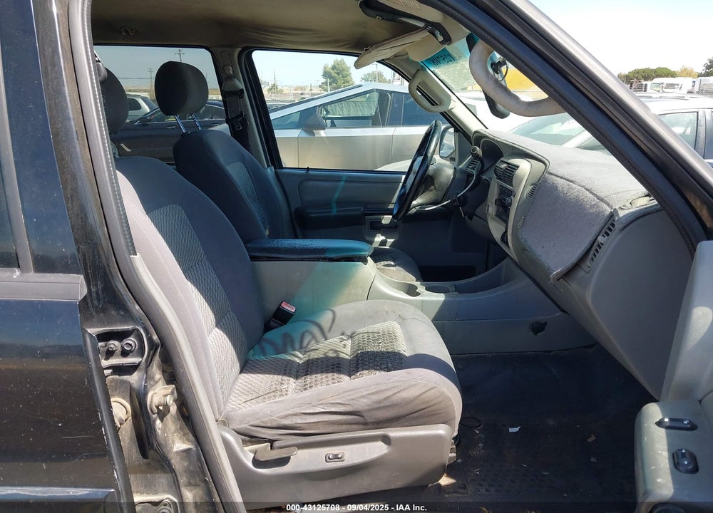 2003 FORD EXPLORER SPORT TRAC XLS/XLT VIN: 1FMZU67E93UC46036