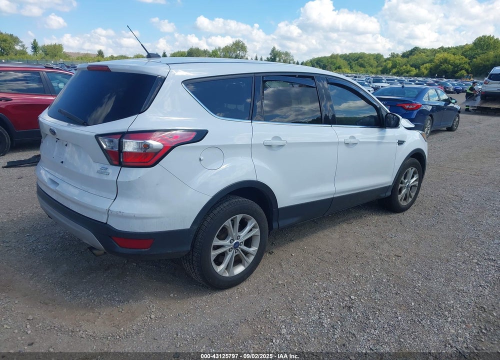 2017 FORD ESCAPE VIN: 1FMCU0GD2HUE77068