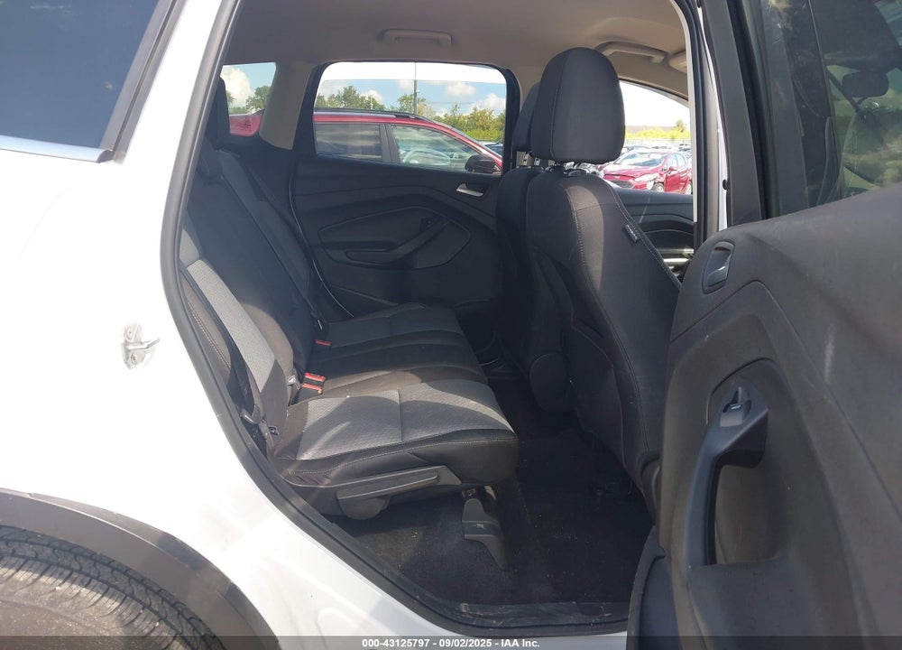 2017 FORD ESCAPE VIN: 1FMCU0GD2HUE77068