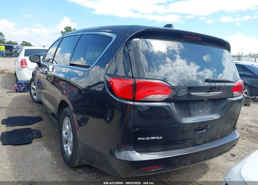 2017 CHRYSLER PACIFICA VIN: 2C4RC1CG5HR531693