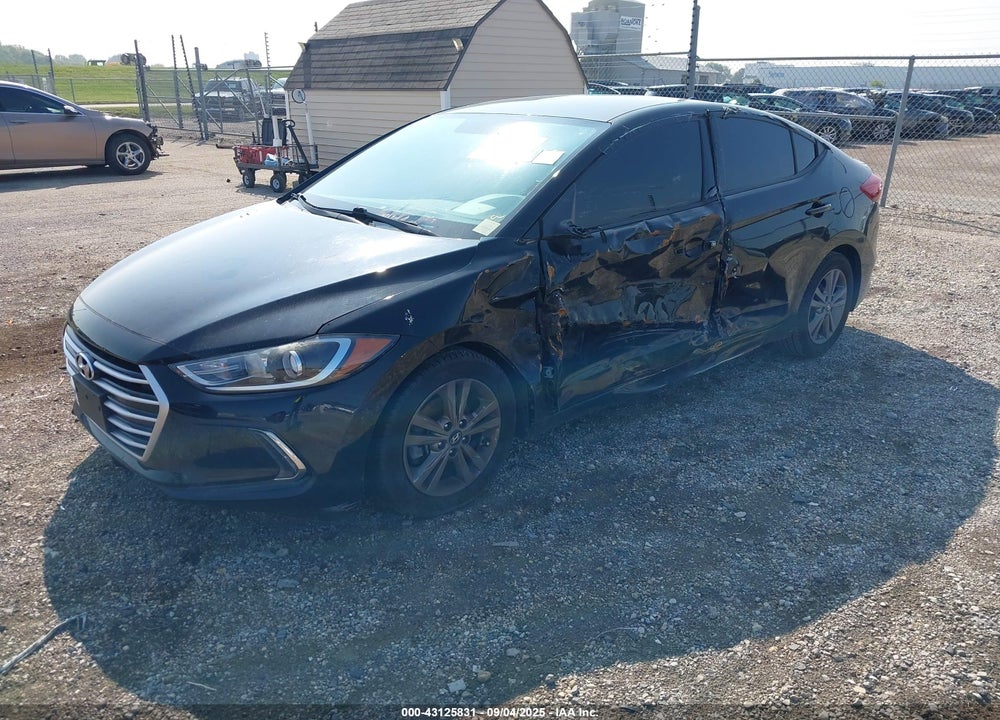 2017 HYUNDAI ELANTRA VIN: 5NPD84LF1HH080148