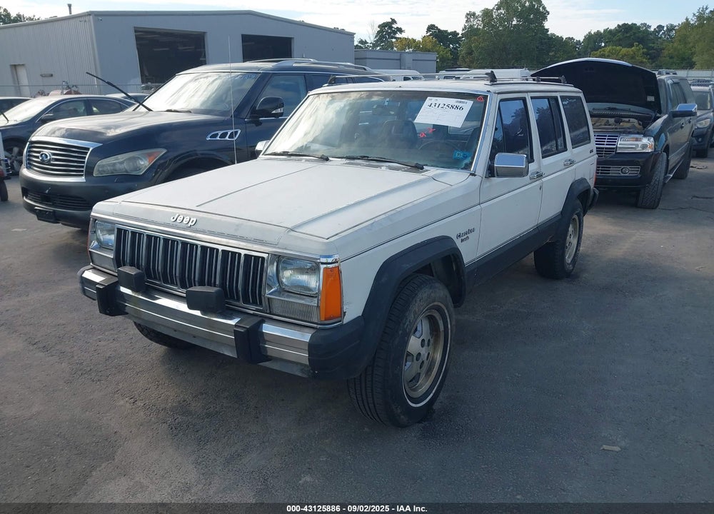 1988 JEEP CHEROKEE LAREDO VIN: 1JCMR7841JT209060