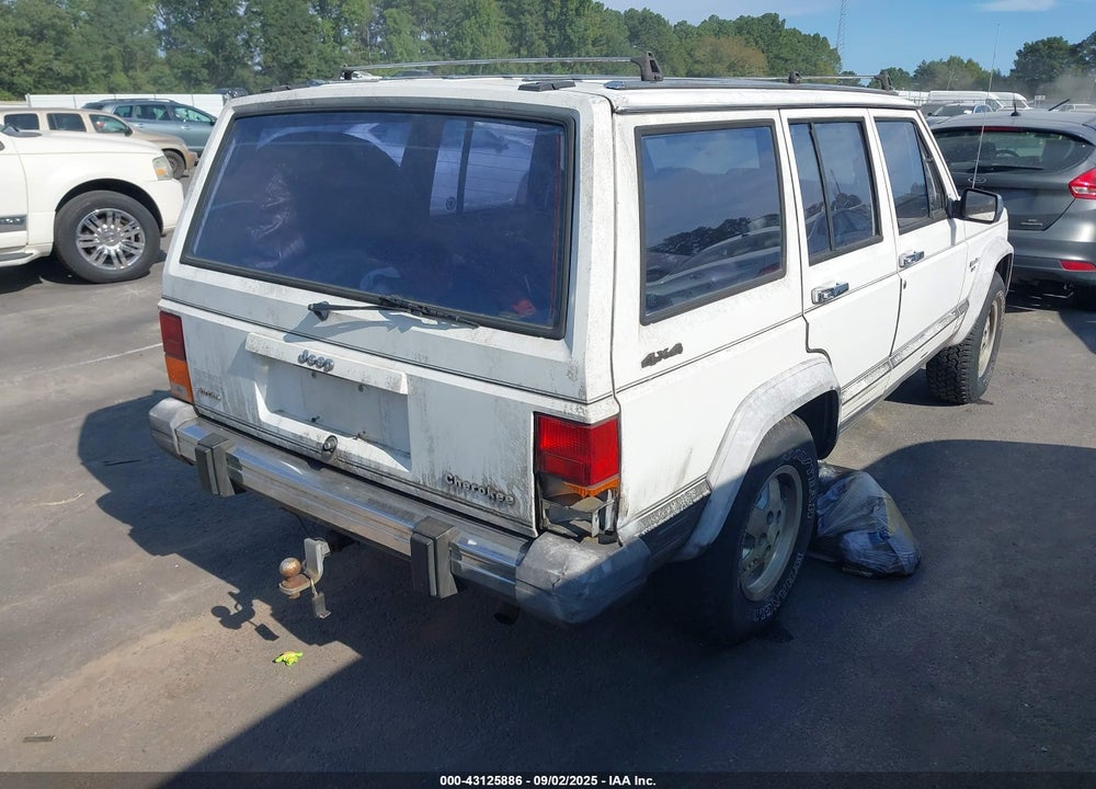 1988 JEEP CHEROKEE LAREDO VIN: 1JCMR7841JT209060