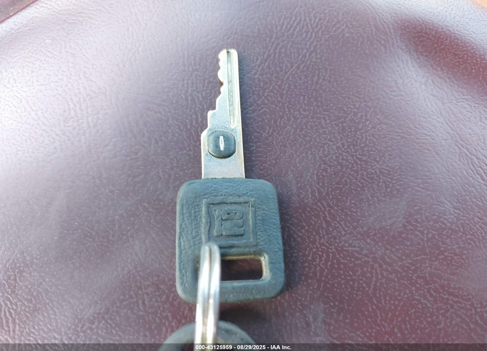 1989 CHEVROLET CORVETTE VIN: 1G1YY3181K5119143
