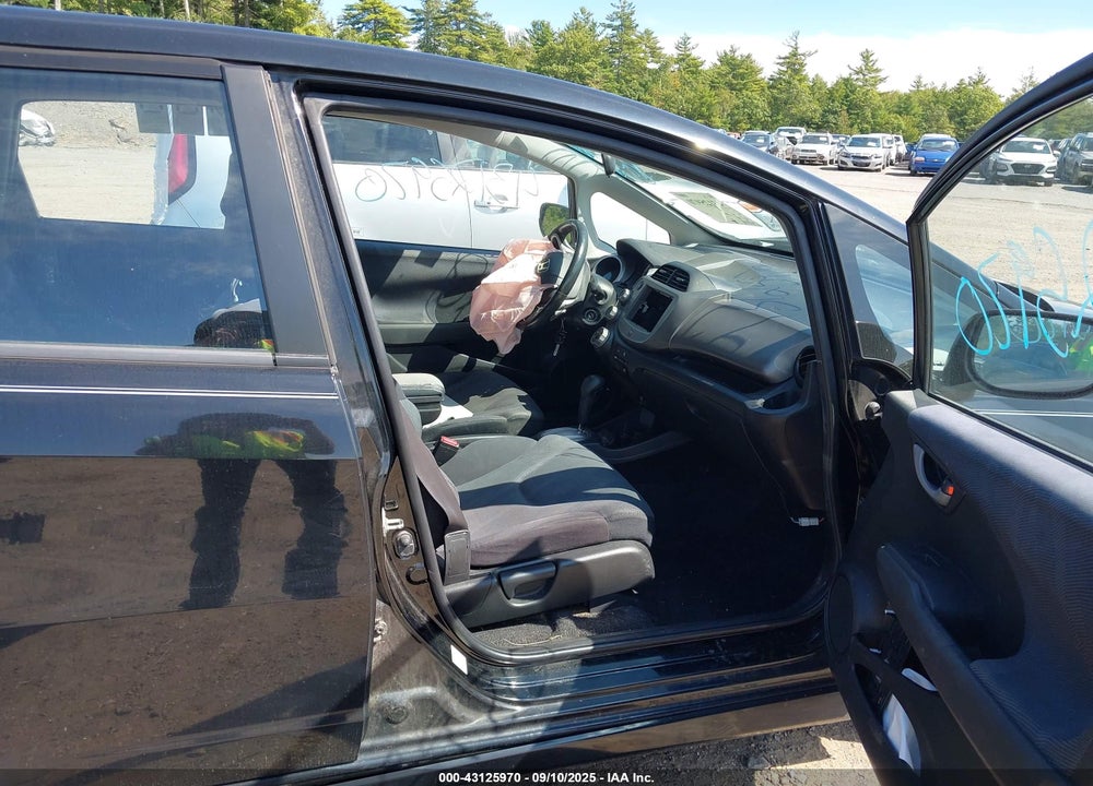 2010 HONDA FIT SPORT VIN: JHMGE8H47AC004244