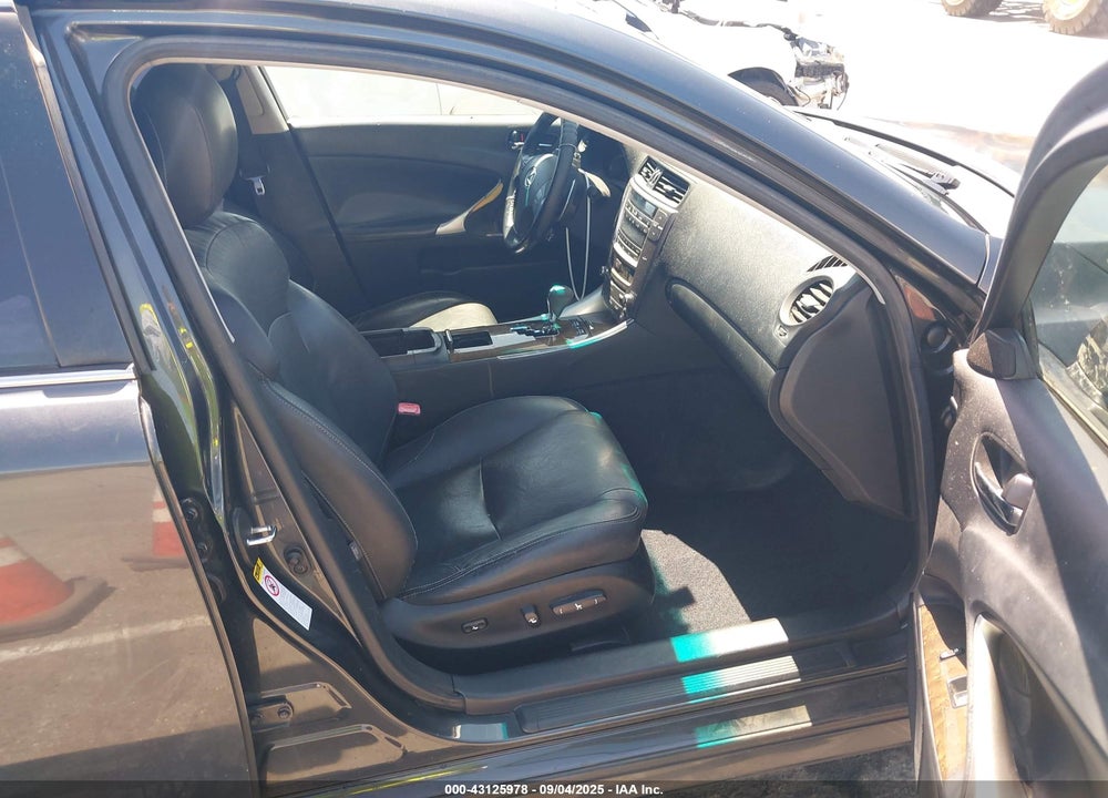 2009 LEXUS IS 250 VIN: JTHBK262192085048