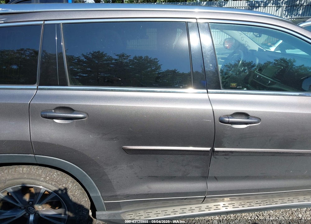 2016 TOYOTA HIGHLANDER XLE V6 VIN: 5TDJKRFH1GS301433