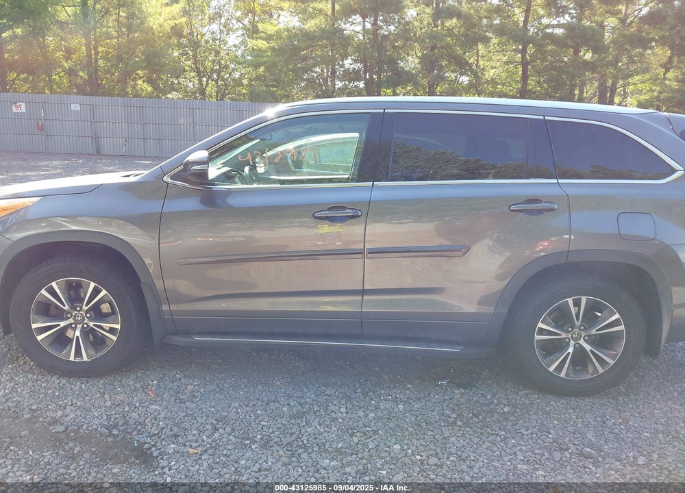 2016 TOYOTA HIGHLANDER XLE V6 VIN: 5TDJKRFH1GS301433