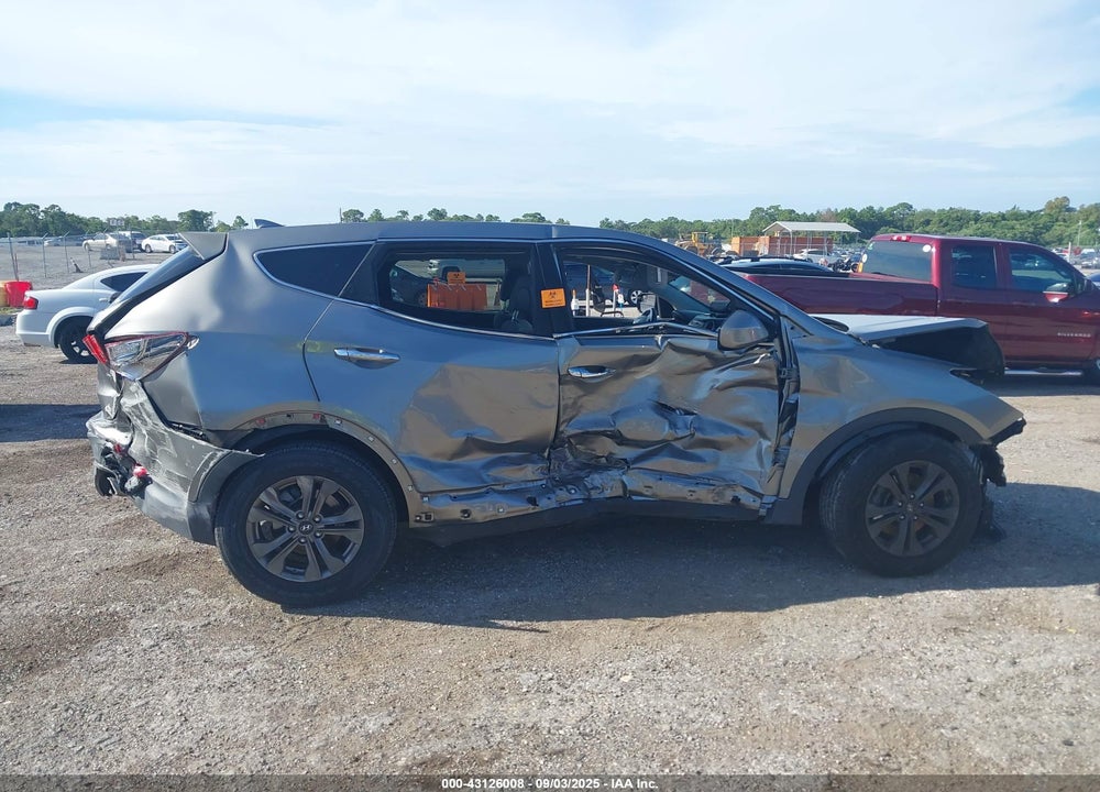 2016 HYUNDAI SANTA FE VIN: 5XYZT3LB7GG372081