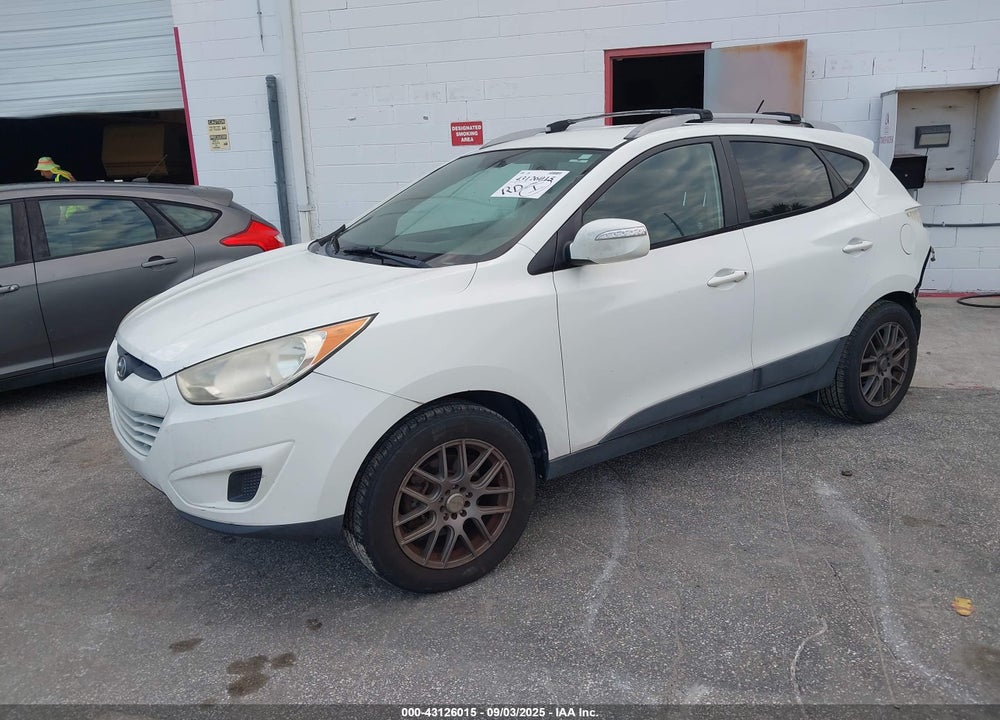 2012 HYUNDAI TUCSON VIN: KM8JU3AC2CU353318