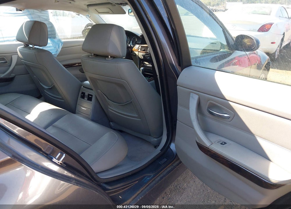 2007 BMW 328I VIN: WBAVA33527PV65280