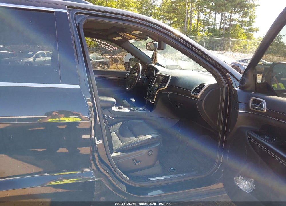 2015 JEEP GRAND CHEROKEE VIN: 1C4RJFBG5FC151943