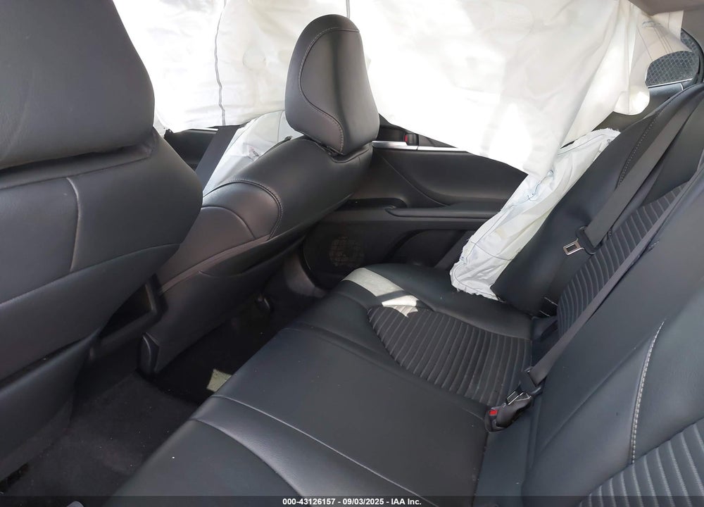 2018 TOYOTA CAMRY VIN: 4T1B11HK3JU654028