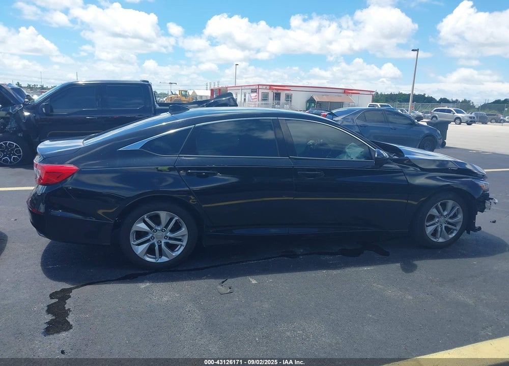 2018 HONDA ACCORD VIN: 1HGCV1F18JA033412