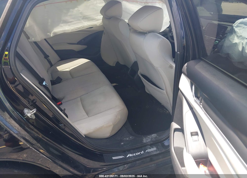 2018 HONDA ACCORD VIN: 1HGCV1F18JA033412