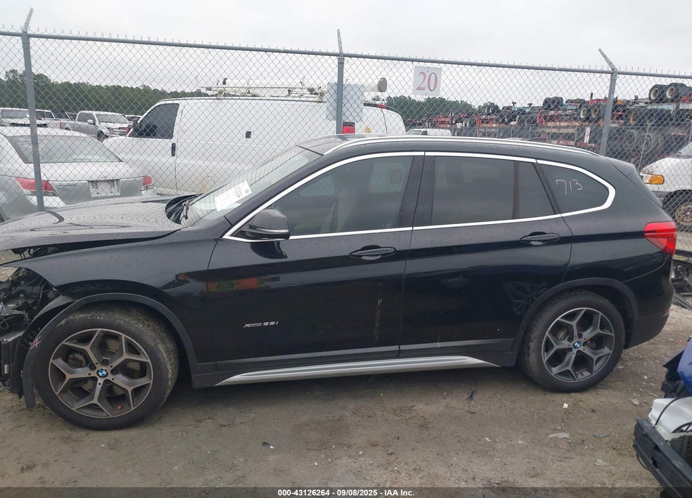 2016 BMW X1 VIN: WBXHT3C39G5E52713