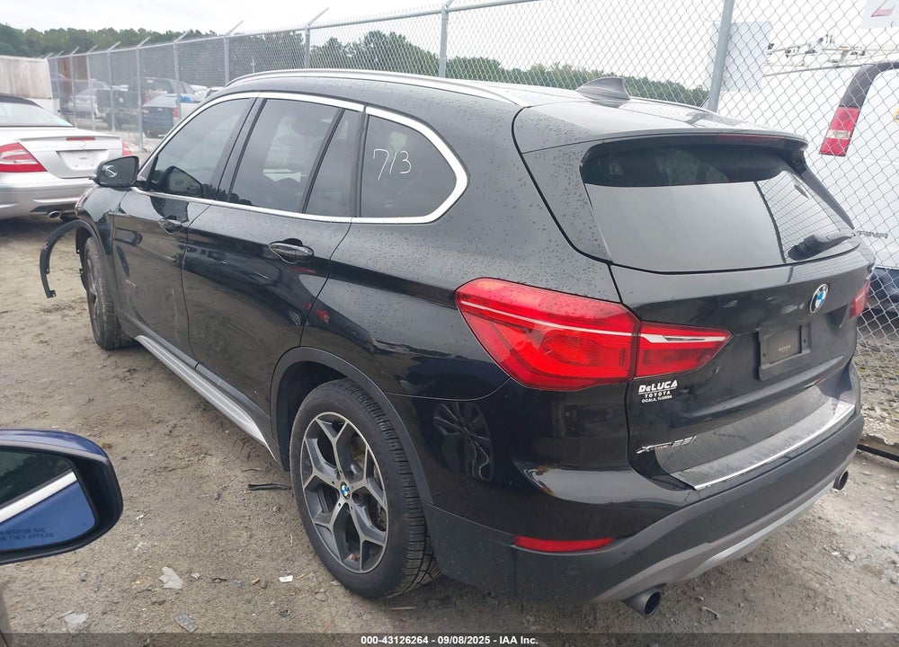 2016 BMW X1 VIN: WBXHT3C39G5E52713