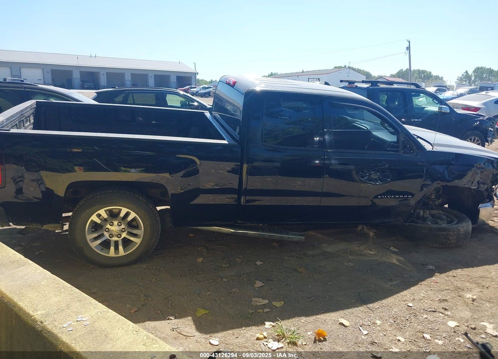 2014 CHEVROLET SILVERADO 1500 VIN: 1GCRCREC6EZ411072