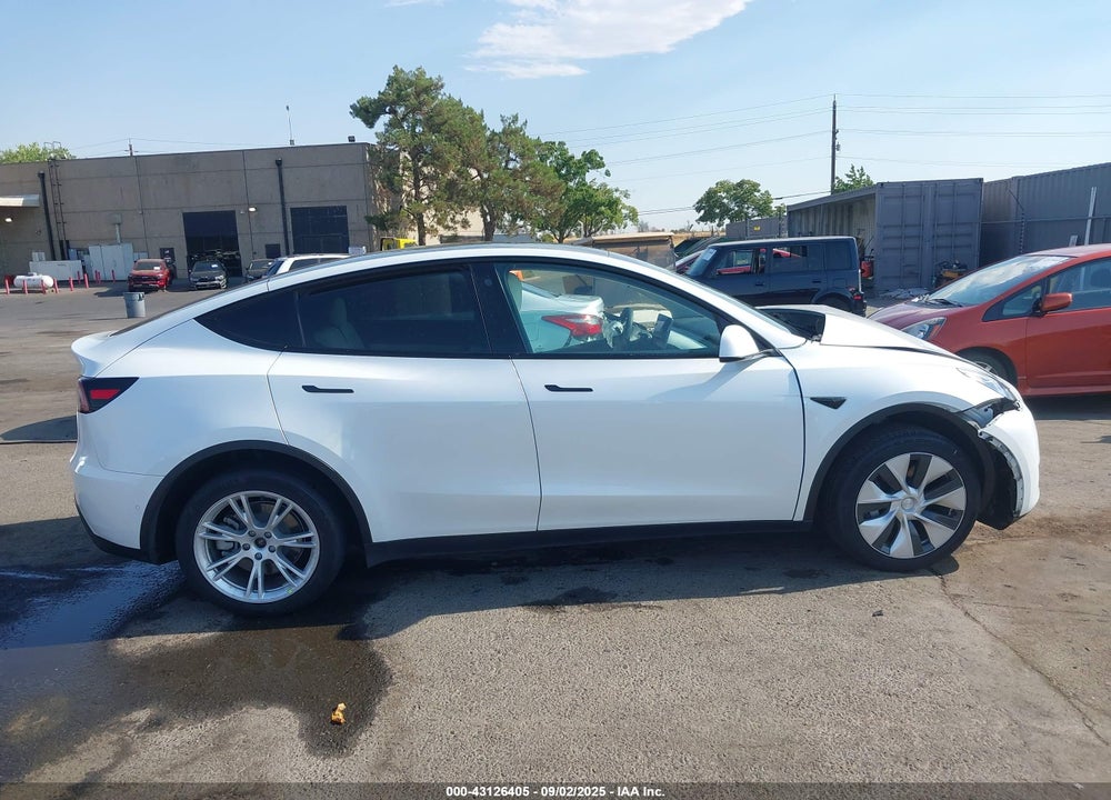 2021 TESLA MODEL Y LONG RANGE DUAL MOTOR ALL-WHEEL DRIVE VIN: 5YJYGDEE1MF271568