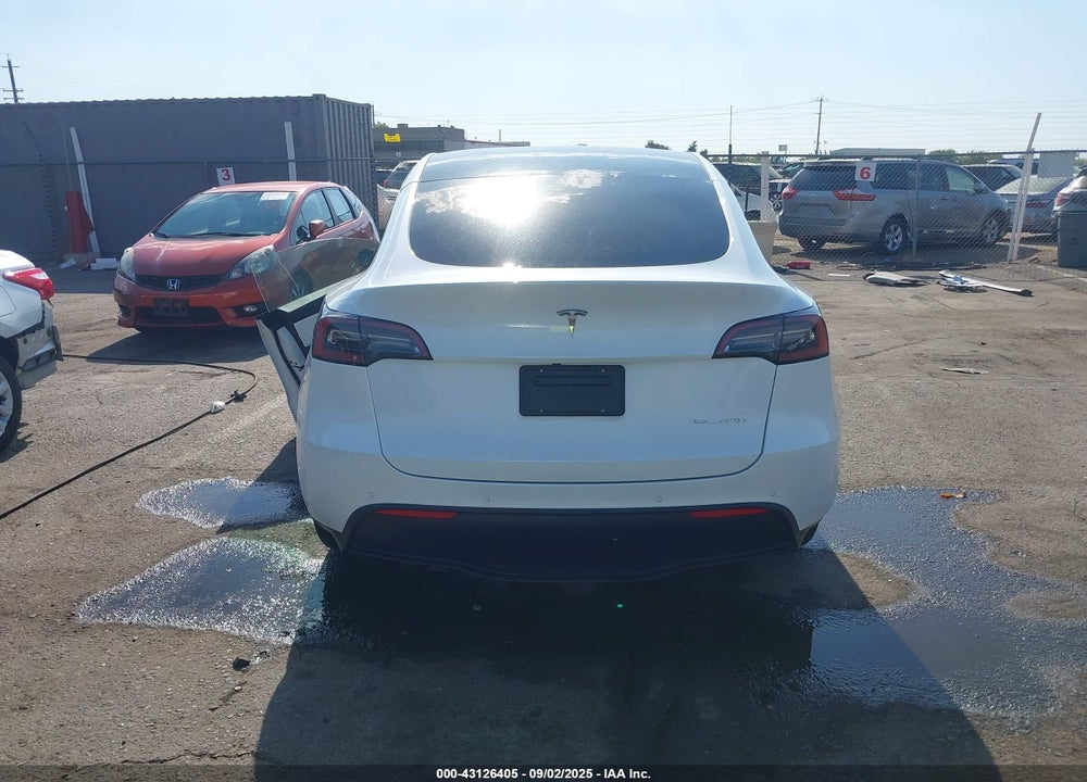 2021 TESLA MODEL Y LONG RANGE DUAL MOTOR ALL-WHEEL DRIVE VIN: 5YJYGDEE1MF271568