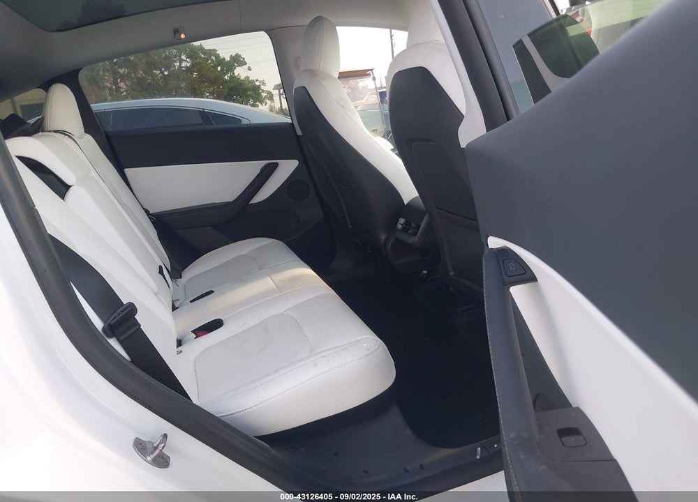 2021 TESLA MODEL Y LONG RANGE DUAL MOTOR ALL-WHEEL DRIVE VIN: 5YJYGDEE1MF271568