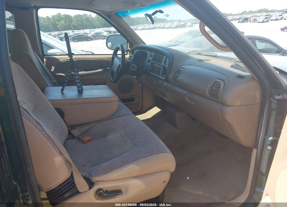 2001 DODGE RAM 1500 ST VIN: 3B7HC13Z11G242495