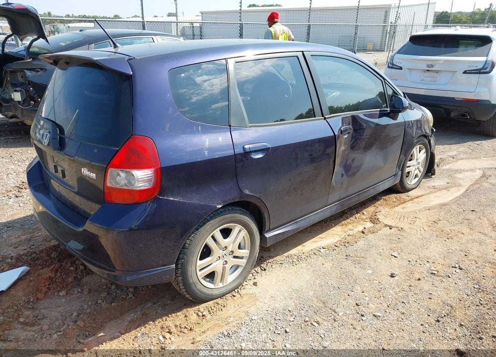 2008 HONDA FIT VIN: JHMGD386X8S047659