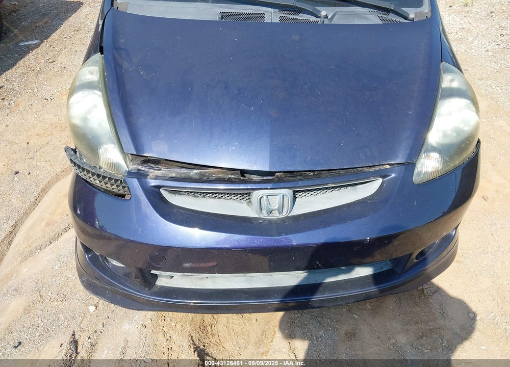 2008 HONDA FIT VIN: JHMGD386X8S047659