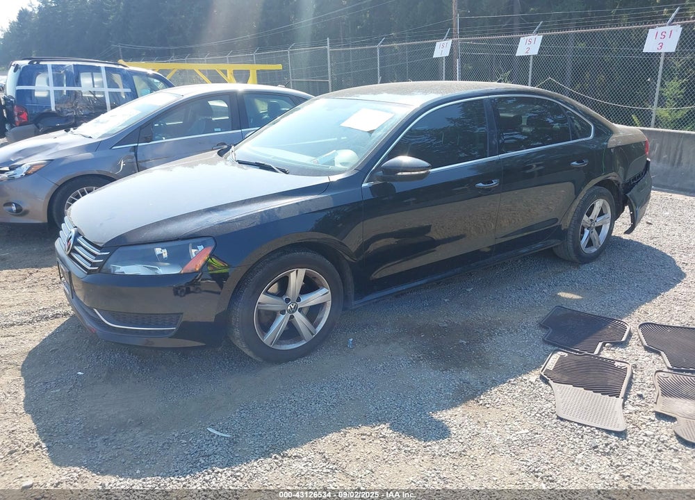 2012 VOLKSWAGEN PASSAT VIN: 1VWBP7A32CC046712