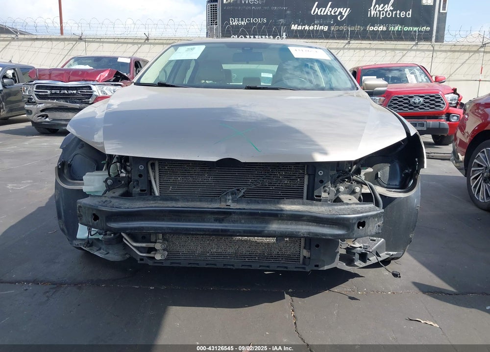 2015 VOLKSWAGEN PASSAT VIN: 1VWAS7A37FC077453