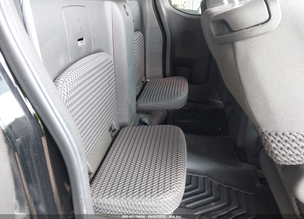 2014 NISSAN FRONTIER SV-I4 VIN: 1N6BD0CT7EN725735