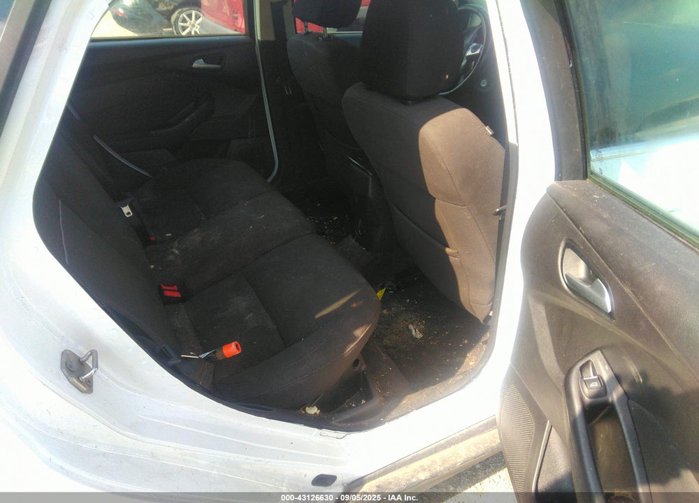 2012 FORD FOCUS VIN: 1FAHP3M23CL404012
