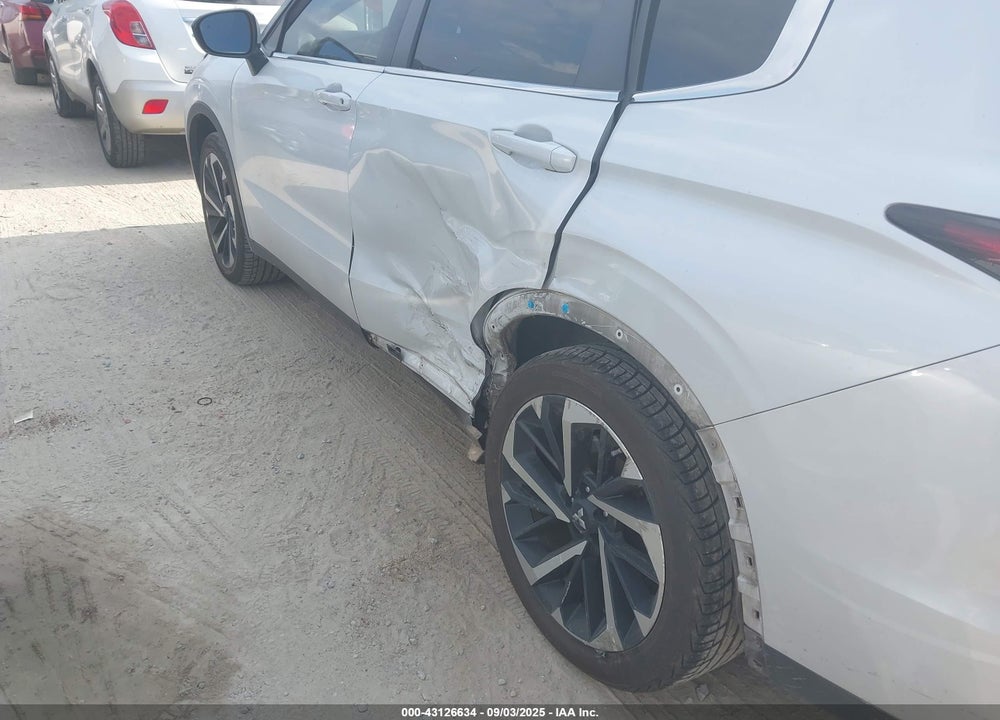 2022 MITSUBISHI OUTLANDER VIN: JA4J3TA80NZ040092