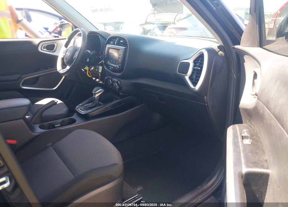 2020 KIA SOUL VIN: KNDJ23AU3L7724911