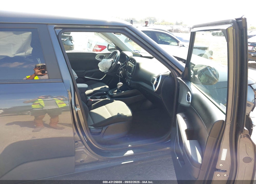 2023 KIA SOUL LX VIN: KNDJ23AU3P7883238