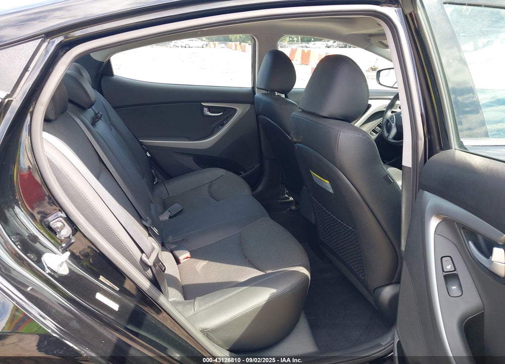 2015 HYUNDAI ELANTRA VIN: KMHDH4AE0FU286005