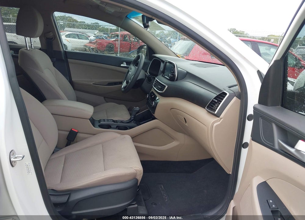 2019 HYUNDAI TUCSON VIN: KM8J33A40KU982652