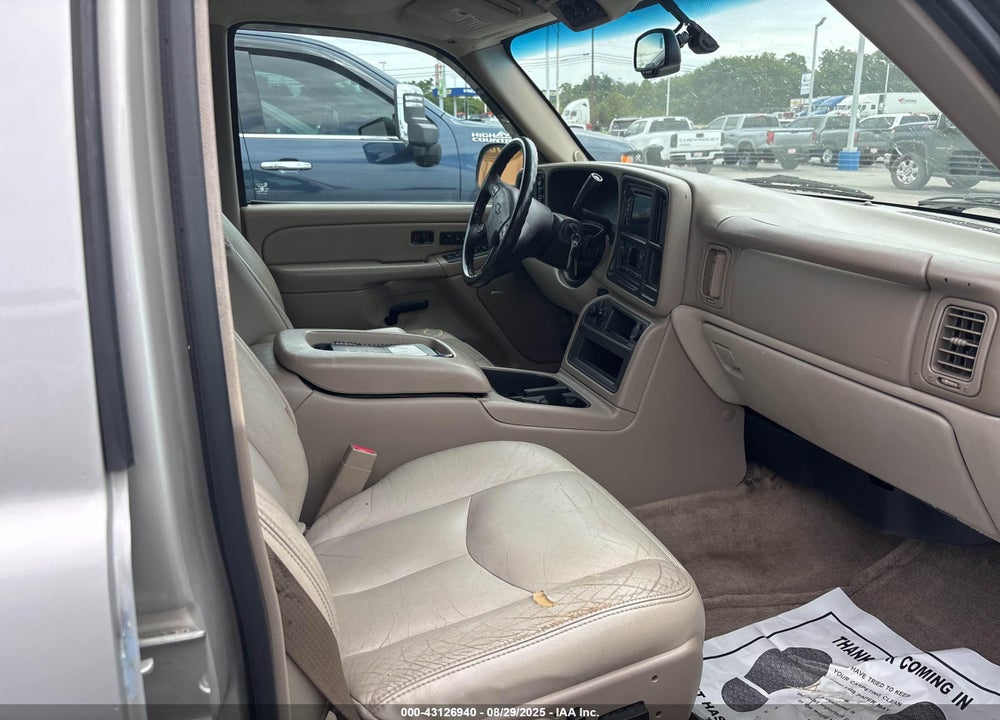2005 CHEVROLET SUBURBAN K1500 VIN: 3GNFK16Z35G100958