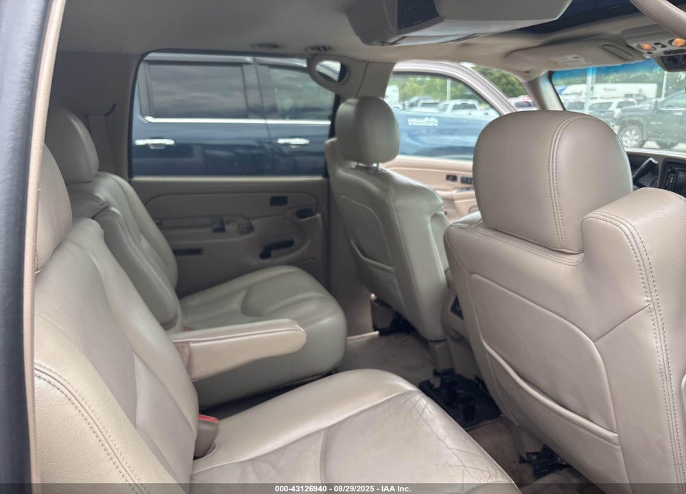 2005 CHEVROLET SUBURBAN K1500 VIN: 3GNFK16Z35G100958