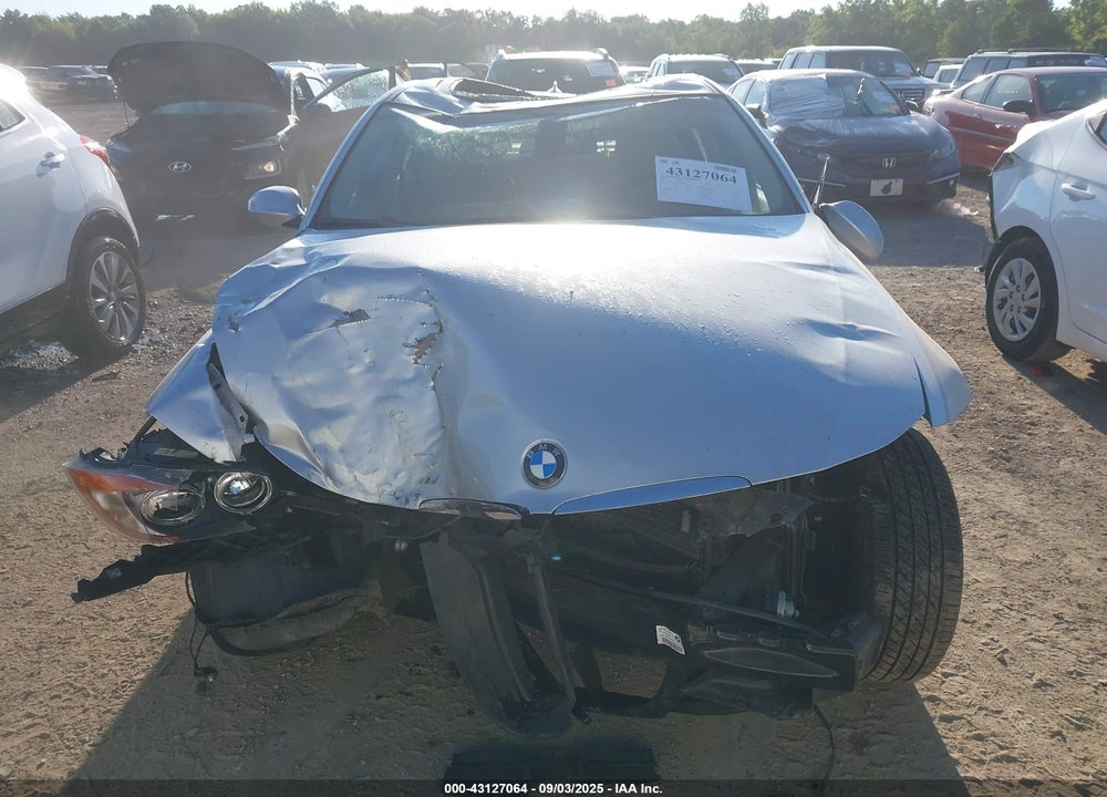 2008 BMW 328XI VIN: WBAVC93518K042165