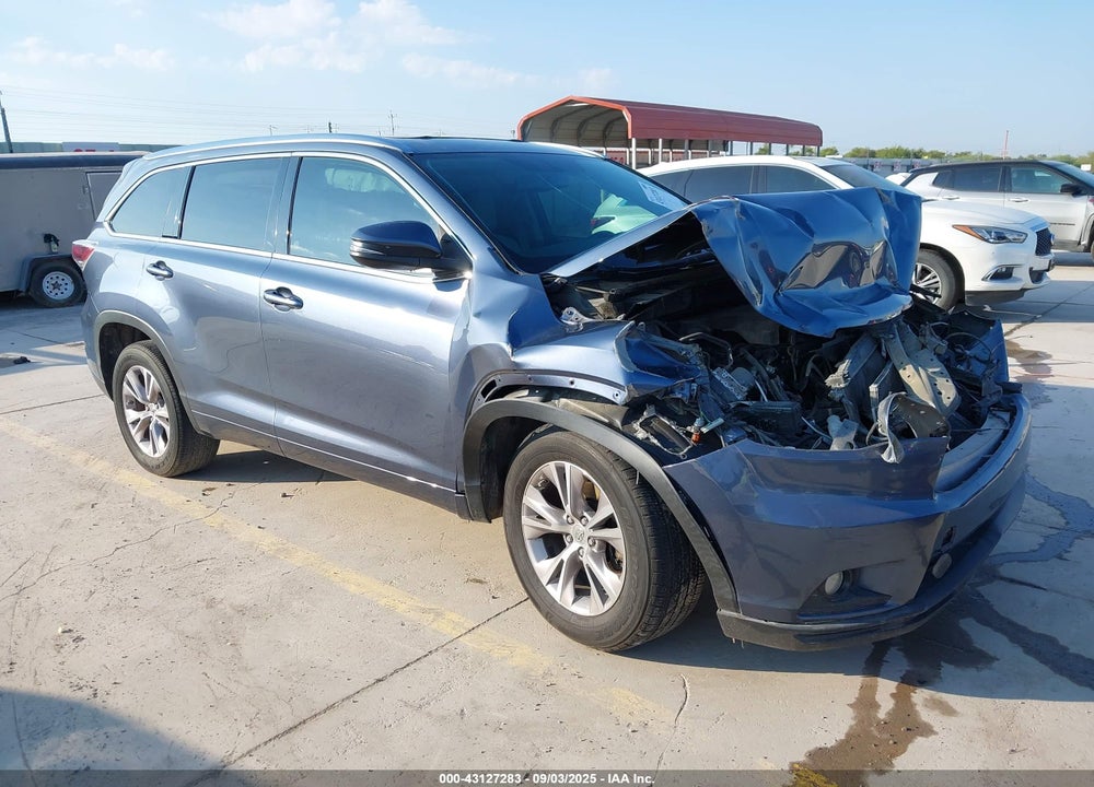 2015 TOYOTA HIGHLANDER XLE V6 VIN: 5TDKKRFH6FS072279